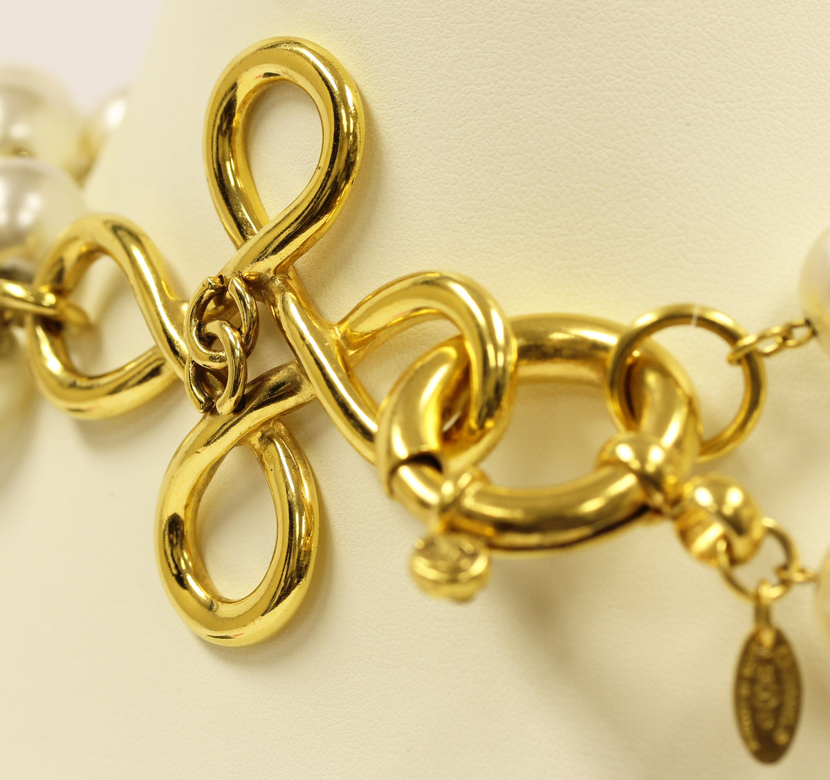 Chanel Faux Pearl Vintage Necklace
