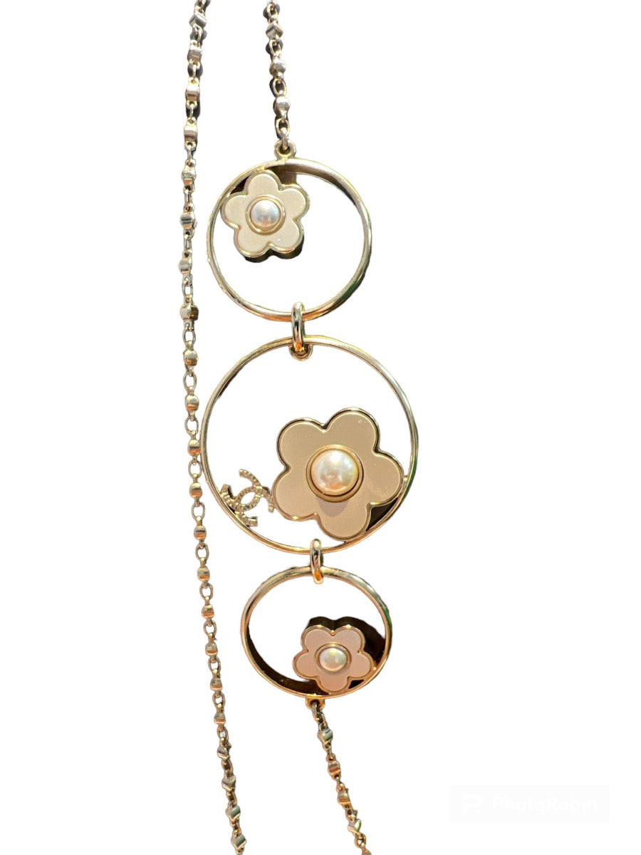 Chanel 18P Flower Station & Faux Pearl long Necklace