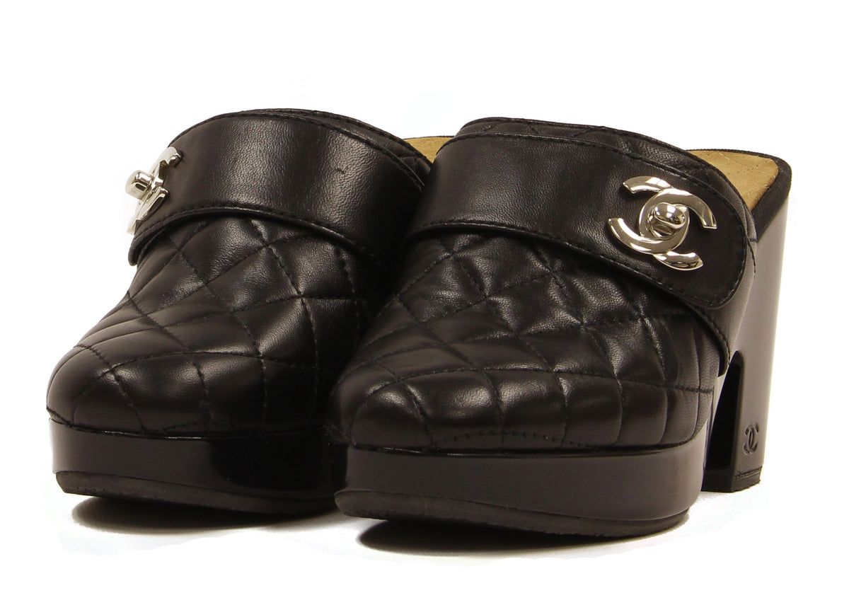 Chanel Black Leather Quilted Clogs w. CC Twist Lock
