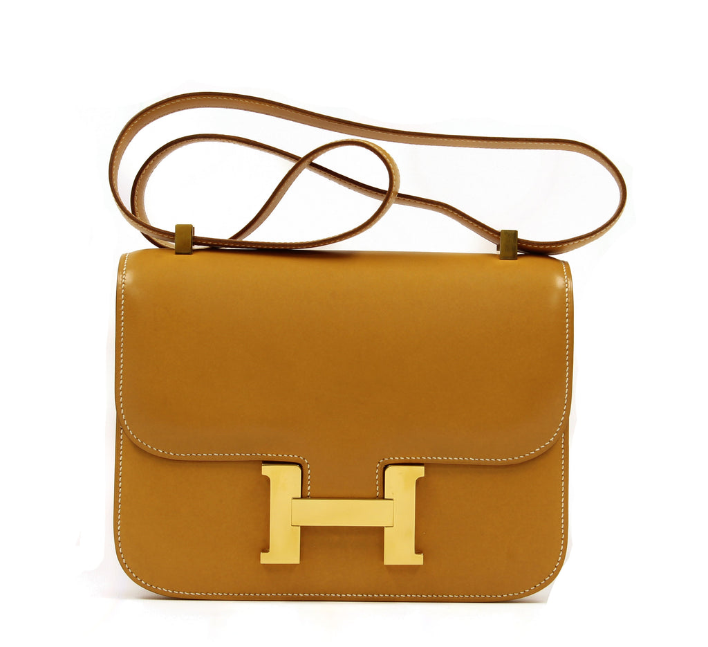 Hermès Tan Constance Vache Natural Leather Bag GHW 23cm