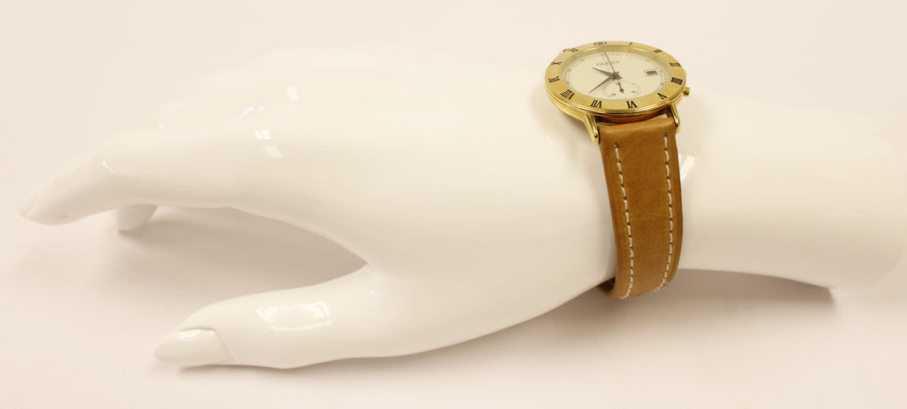 Gucci Watch With Gold Tone Face