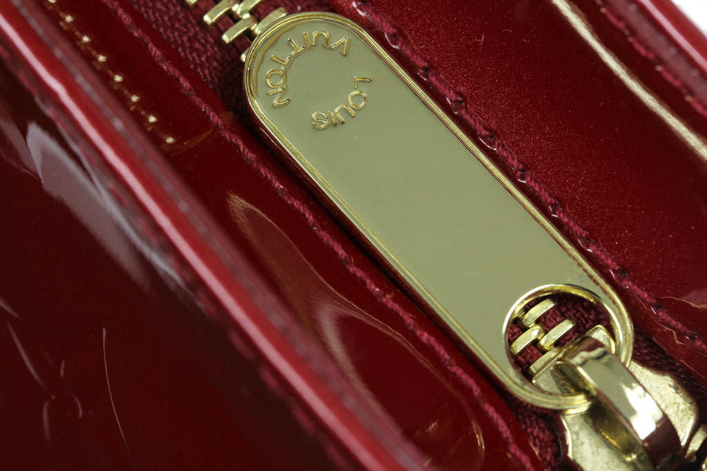 Louis Vuitton Pomme D'Amour Monogram Vernis Brentwood Bag