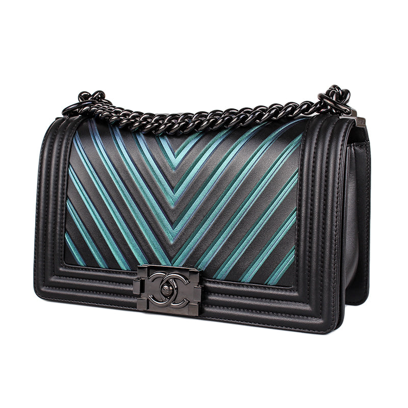 CHANEL 2017 Medium Chevron Boy Bag