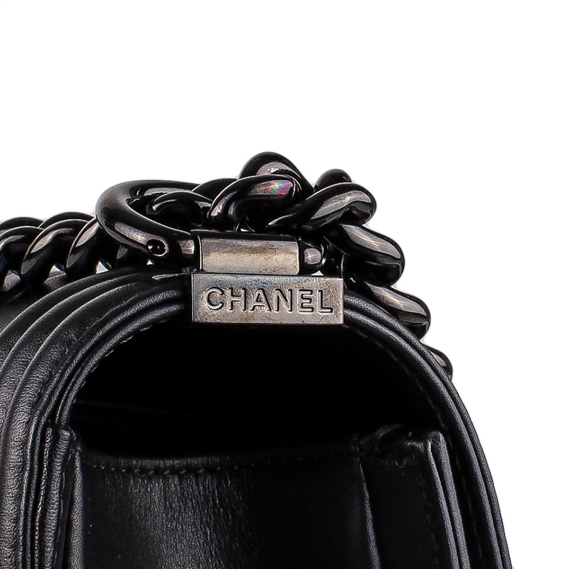 CHANEL 2017 Medium Chevron Boy Bag