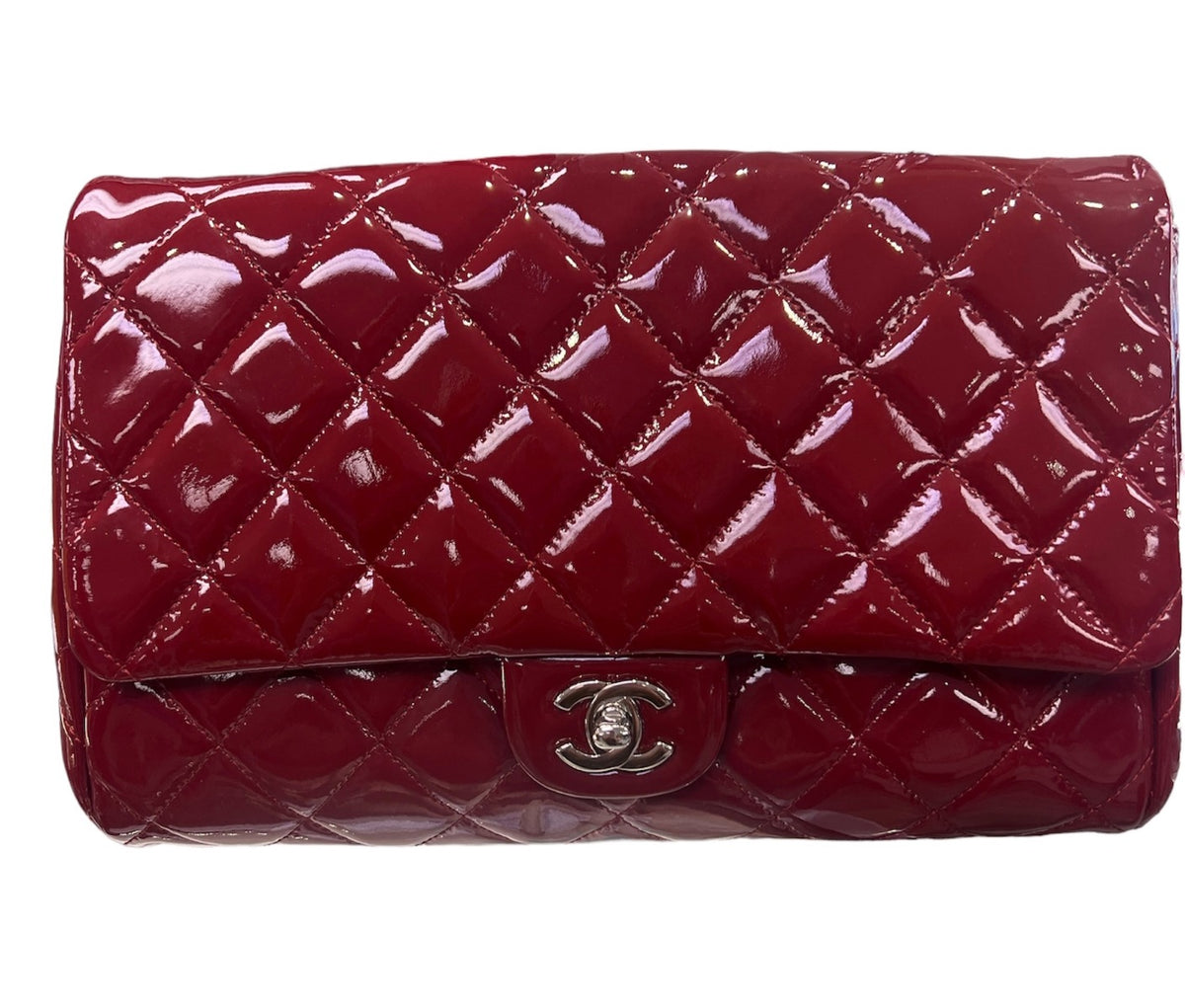Chanel Red patent leather single flap shoulder bag