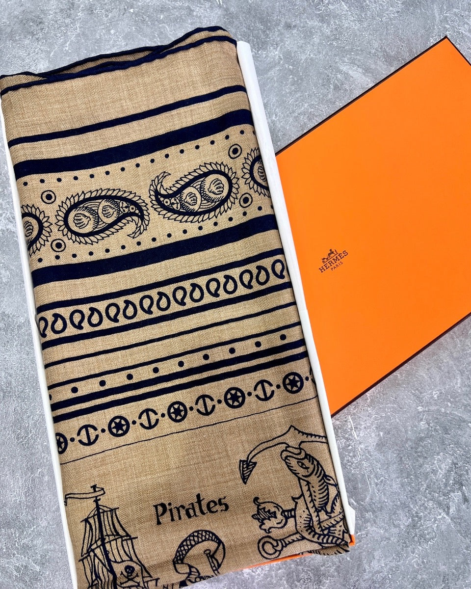 NIB Hermes Caramel / Marine Tatouages Marins Bandana Shawl 140