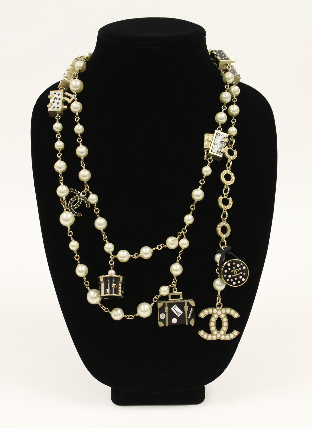 Chanel convertible charm necklace/ belt