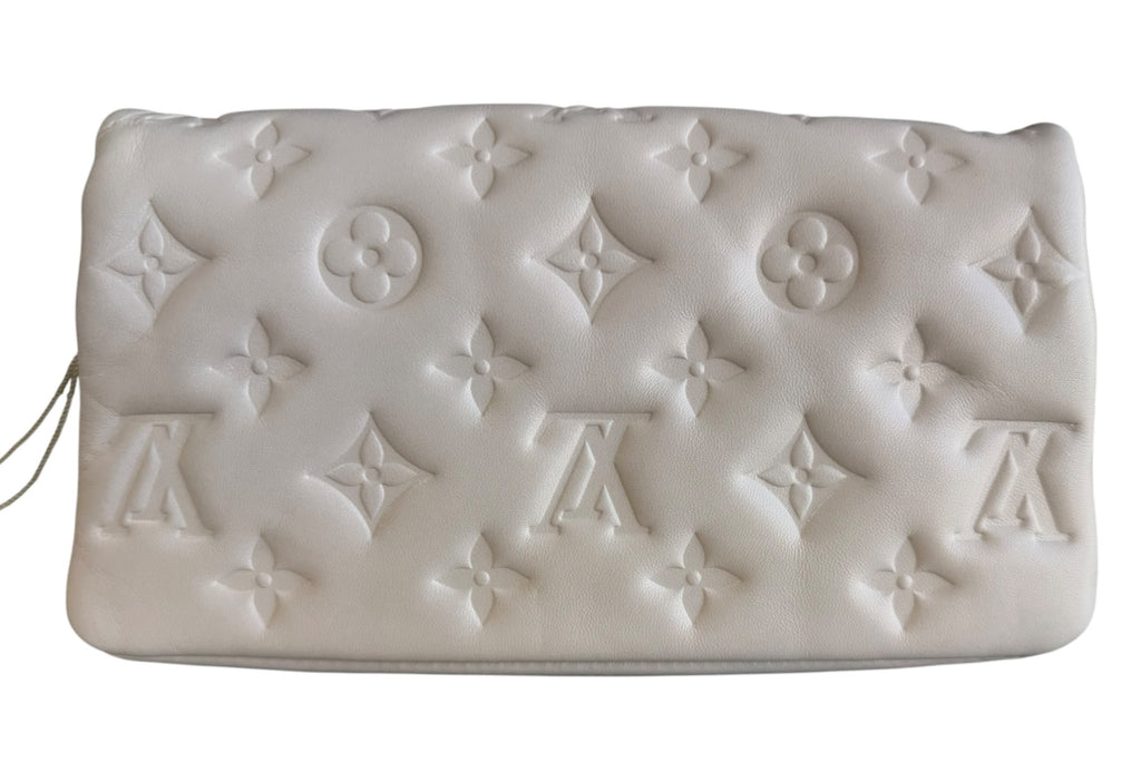 Louis Vuitton Petite Pochette Coussin Crème