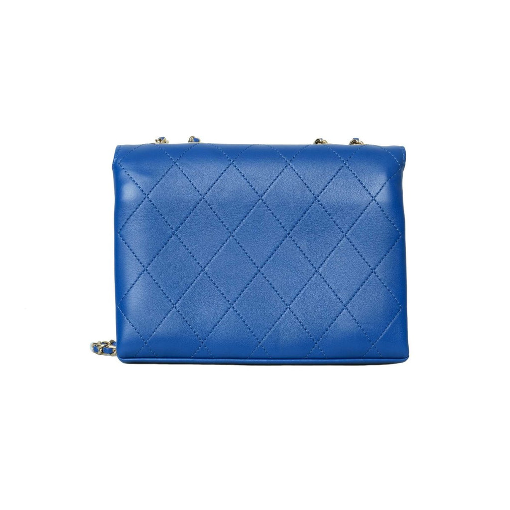 Chanel Quilt  Chic Top handle flat bag