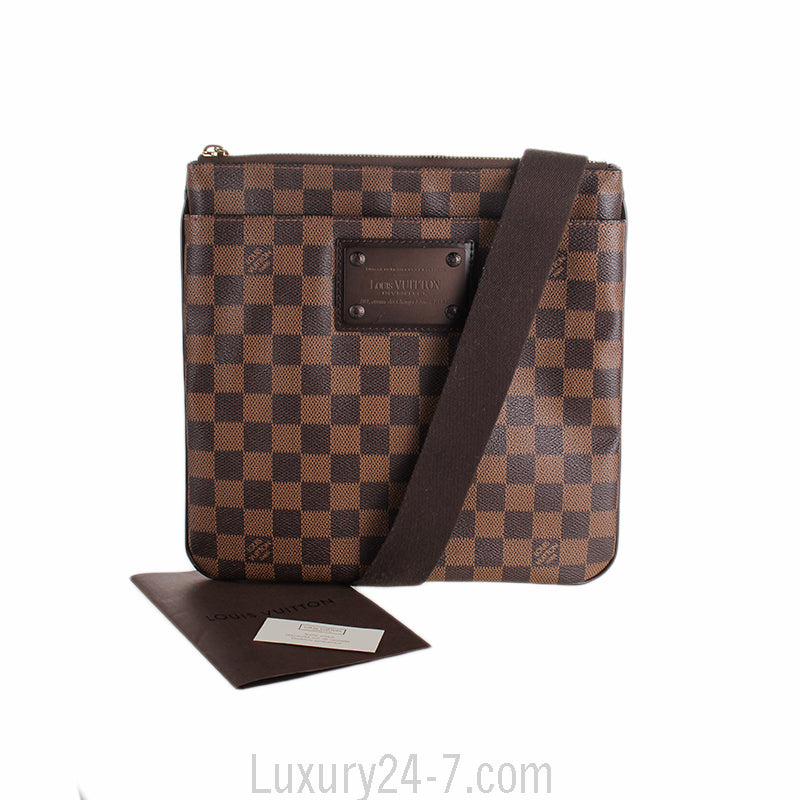 Louis Vuitton Damier Ebene Brooklyn Plate Pochette