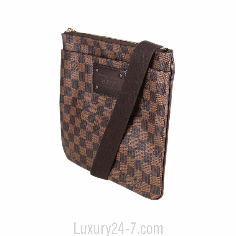 Louis Vuitton Damier Ebene Brooklyn Plate Pochette