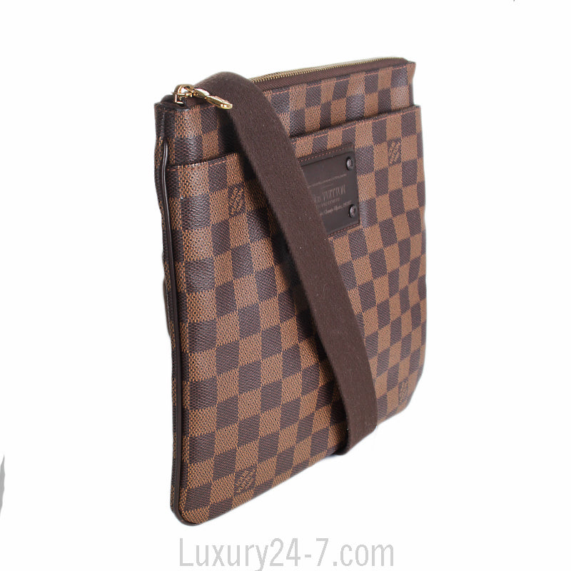 Louis Vuitton Damier Ebene Brooklyn Plate Pochette