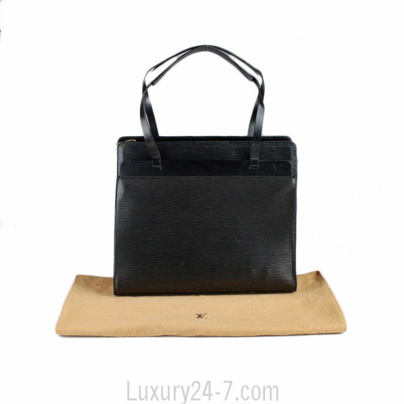 Louis Vuitton Black Epi Croisette GM Shoulder Bag