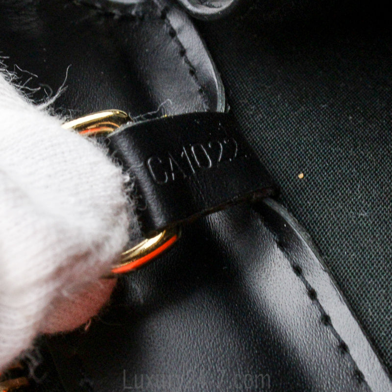 Louis Vuitton Black Epi Croisette GM Shoulder Bag