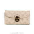 Louis Vuitton Cream Amelia Mahina Wallet