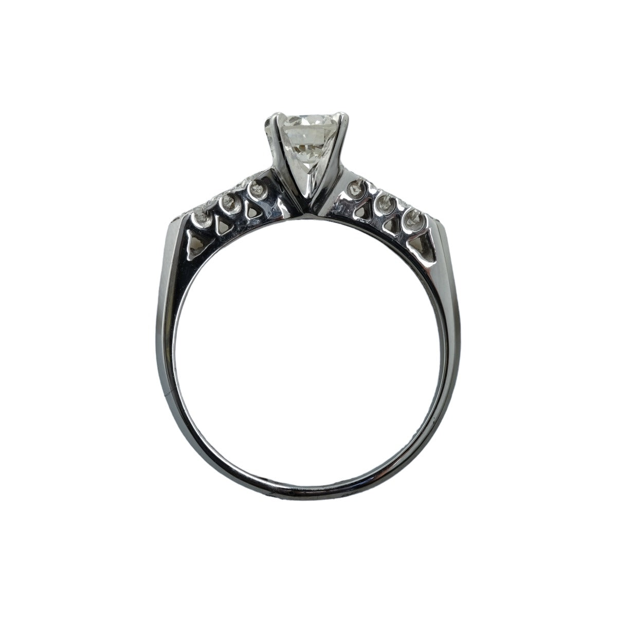 .95ct WG VS J Diamond Round Engagement Ring