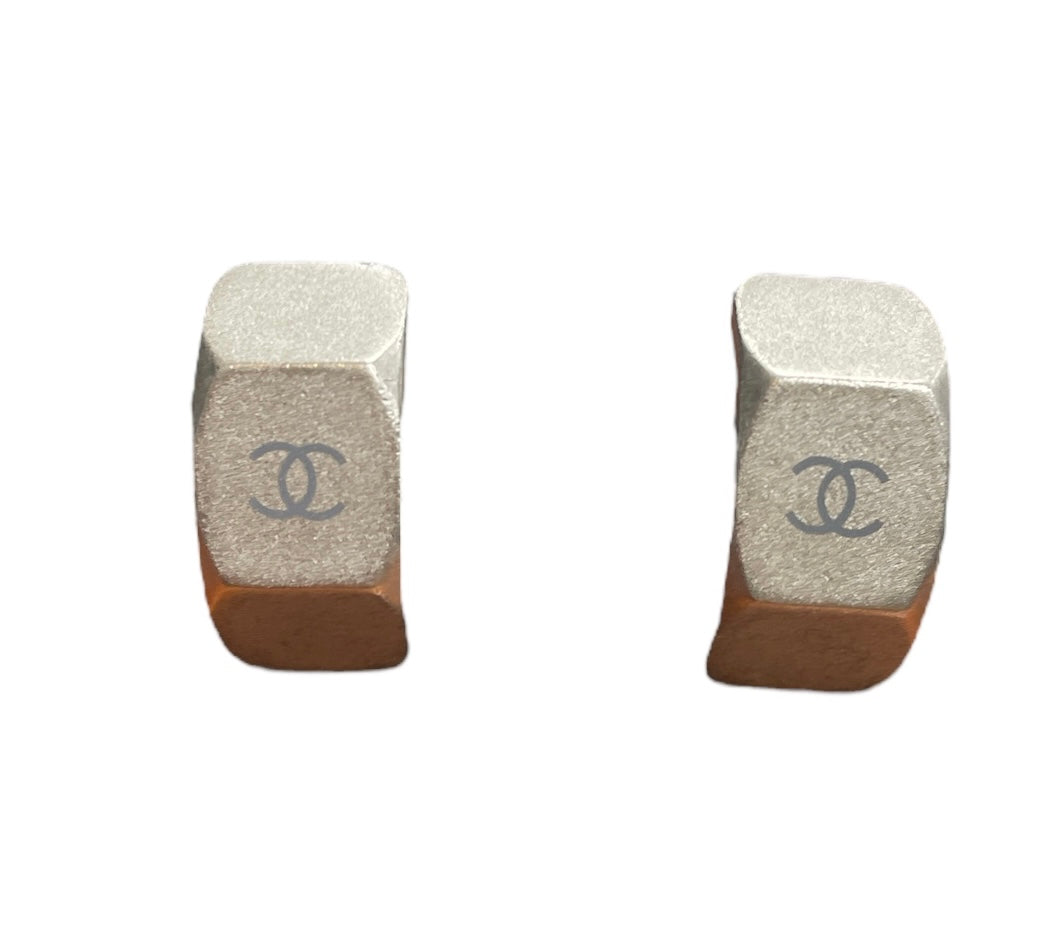 Chanel Vintage Clip On Silver CC Earring 1999