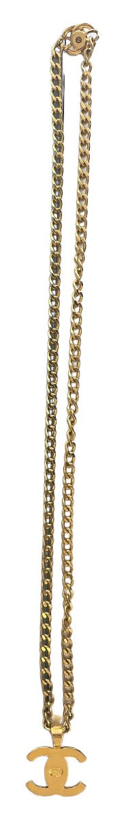 Vintage 96P Chanel Gold Plated Turnlock Charm Necklace