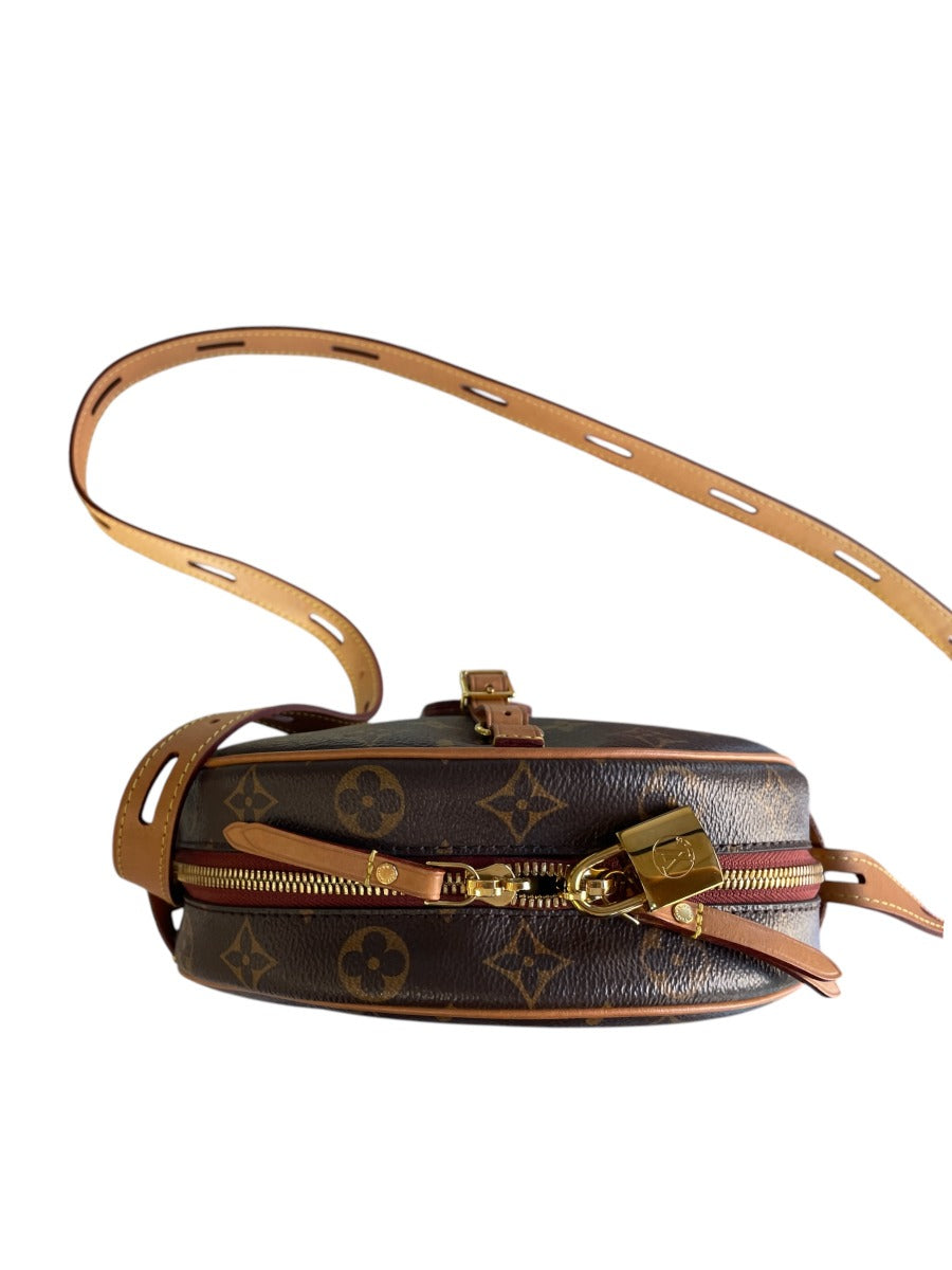 Louis Vuitton Monogram Bôite Chapeau Souple MM Bag