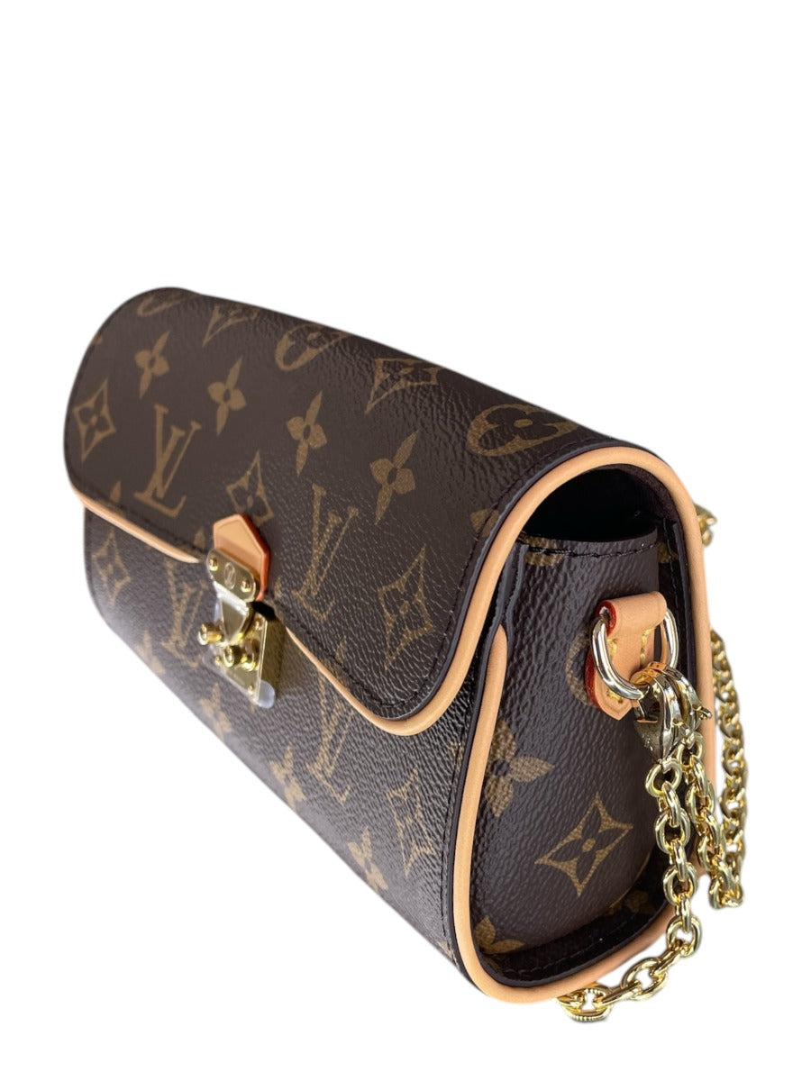 Louis Vuitton Monogram Pochette Camille