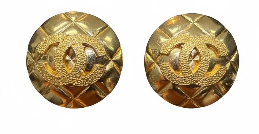 Chanel Vintage Gold Plated Quilted CC Clip On Earrings