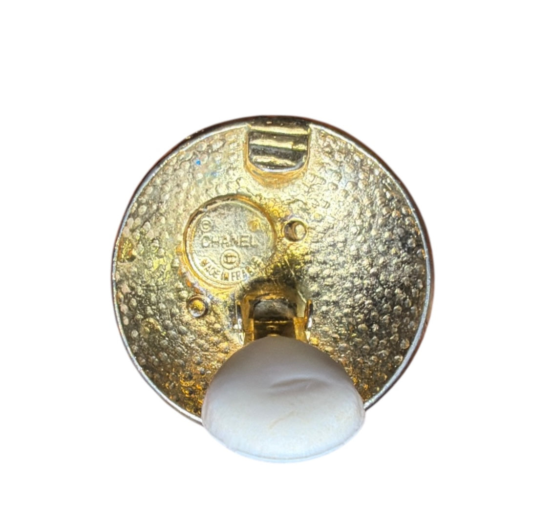 Chanel Vintage Gold Plated Quilted CC Clip On Earrings