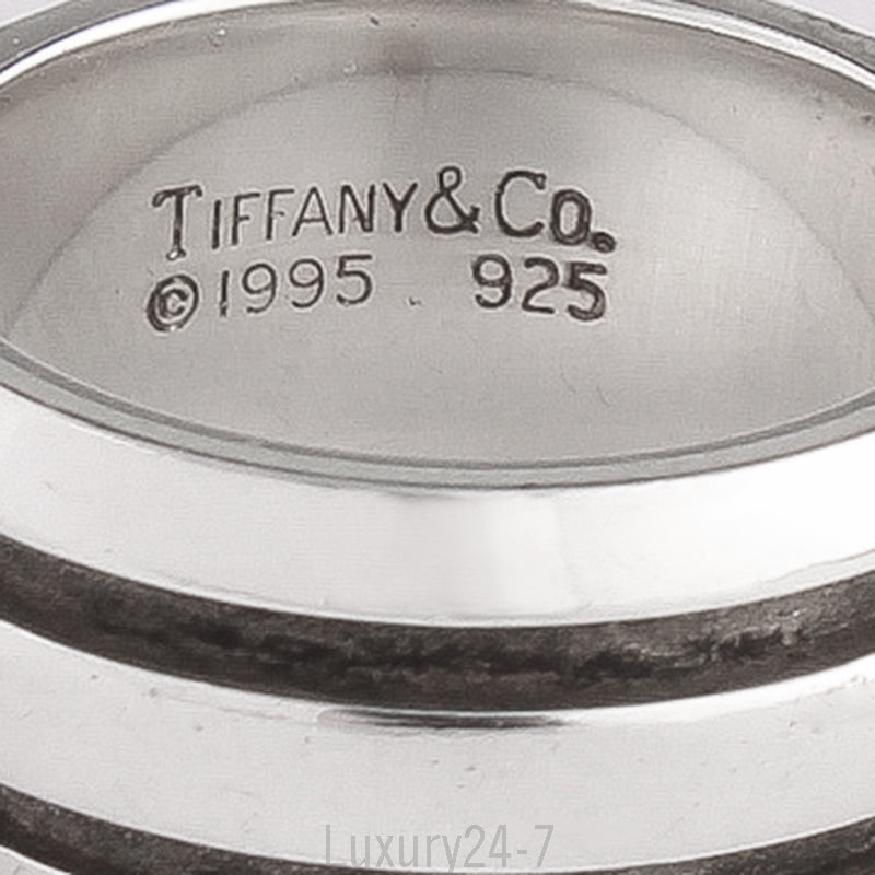 Tiffany & Co. Grooved Band